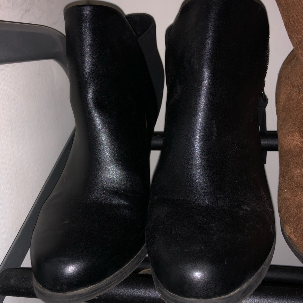 Heeled booties